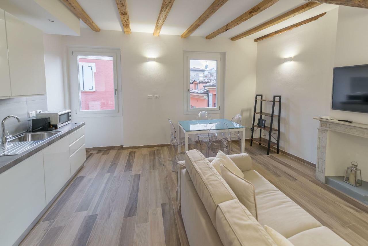 Realkasa Canonica Apartment Bologna Eksteriør billede